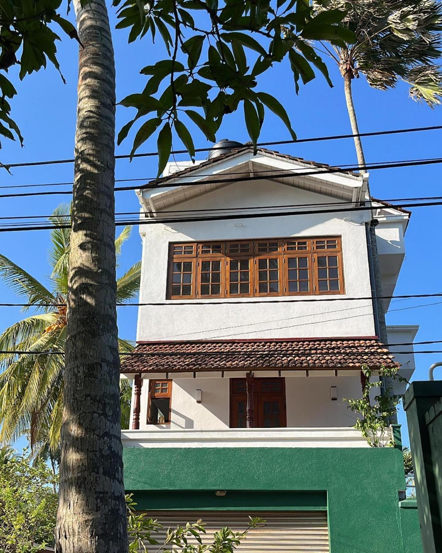 Beach Club Apartments Induruwa Exterior foto